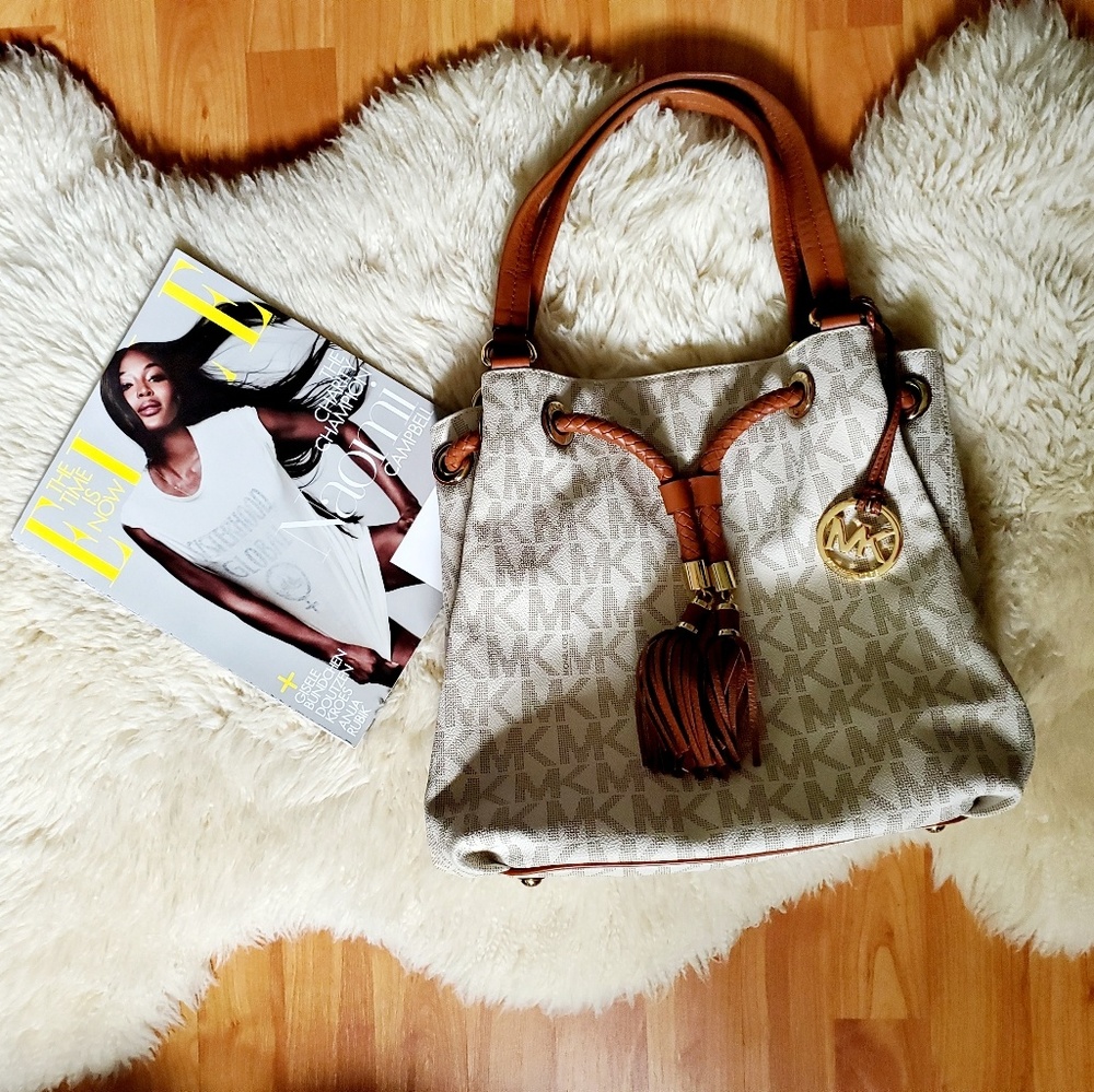 Michael Kors 👛